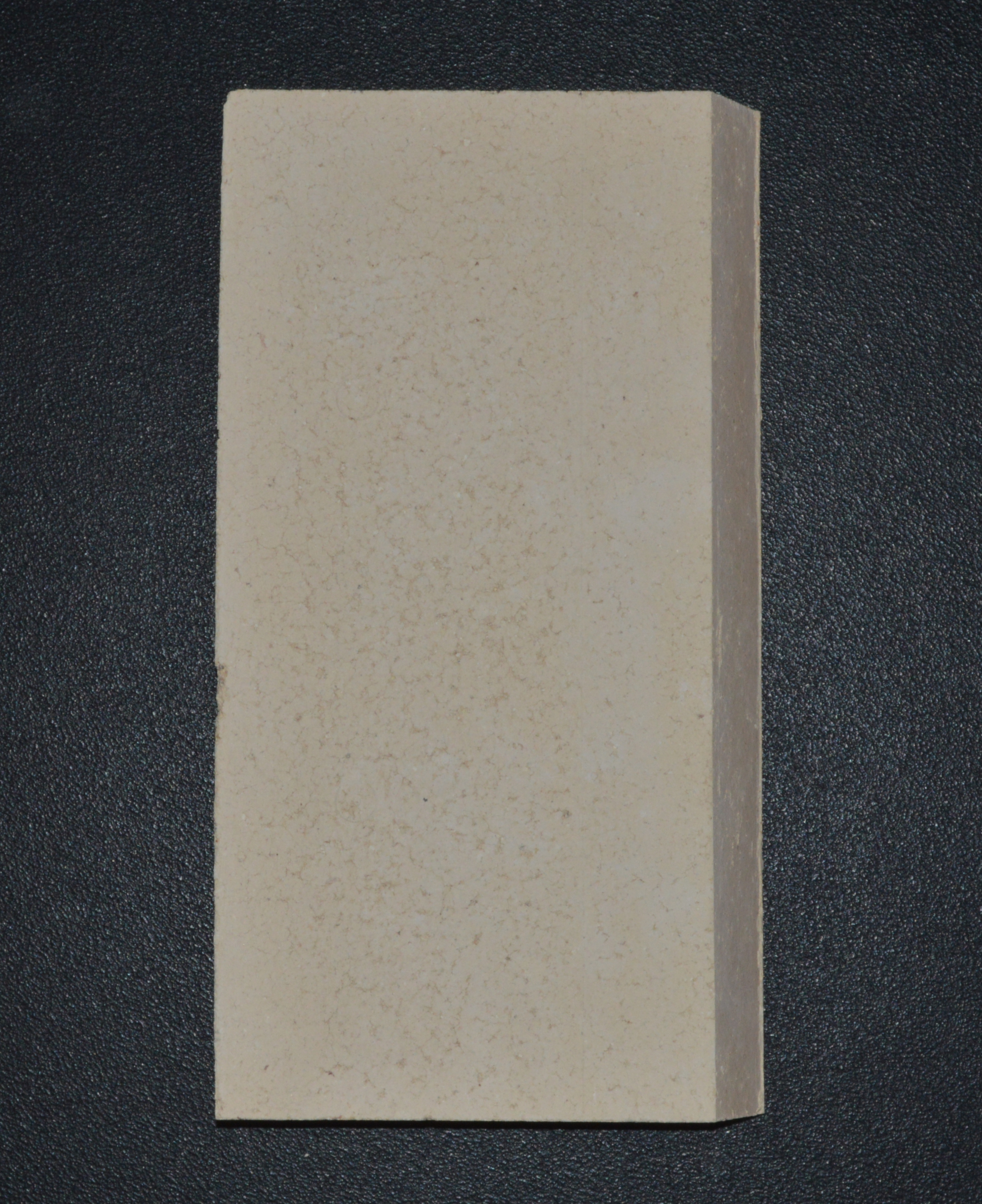 Haas-Sohn Oristano 266.17 pietra laterale a destra