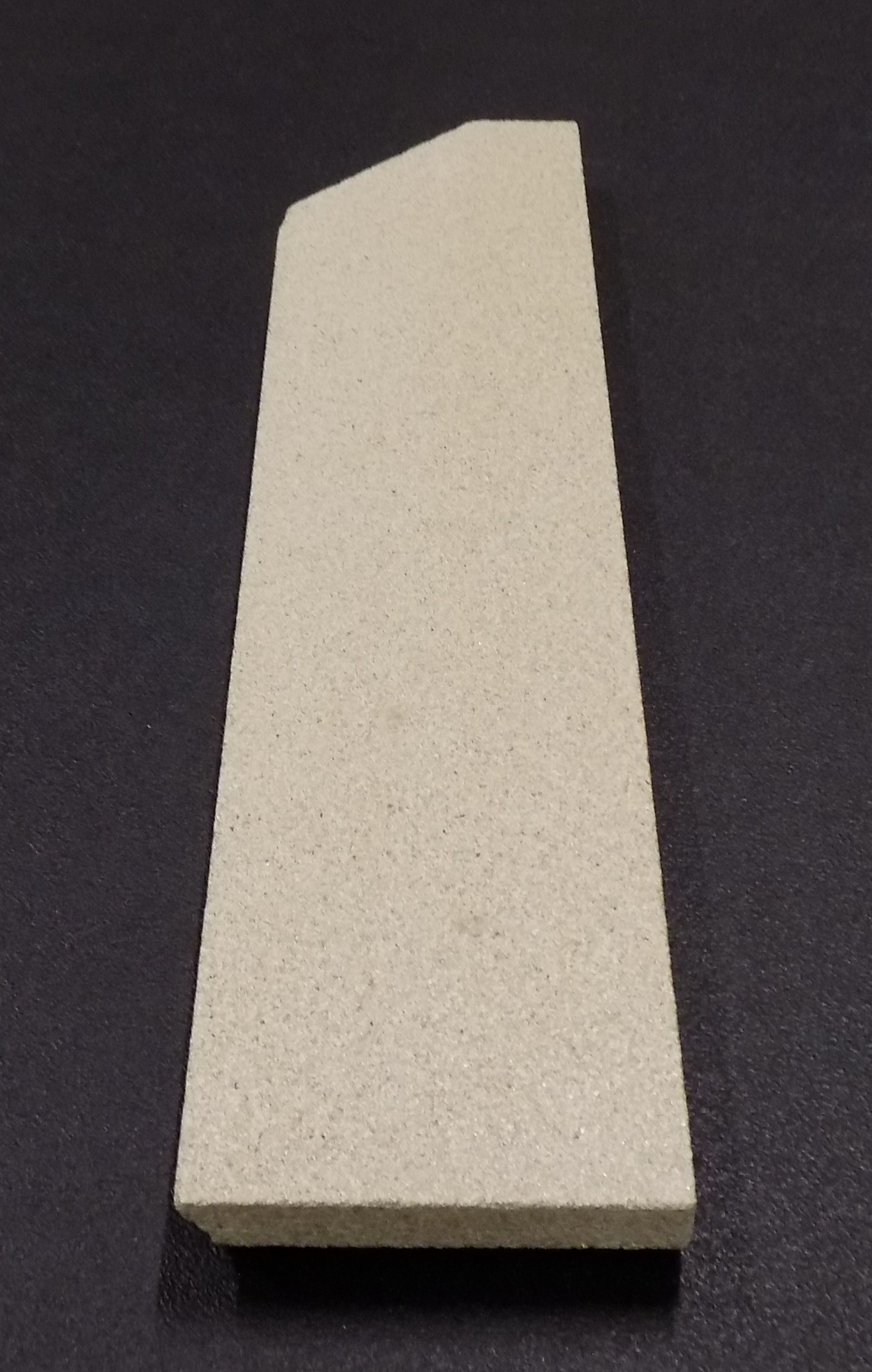 Lotus Mira M pietra laterale a destra centrale Lotus Mira M pietra laterale a destra centrale