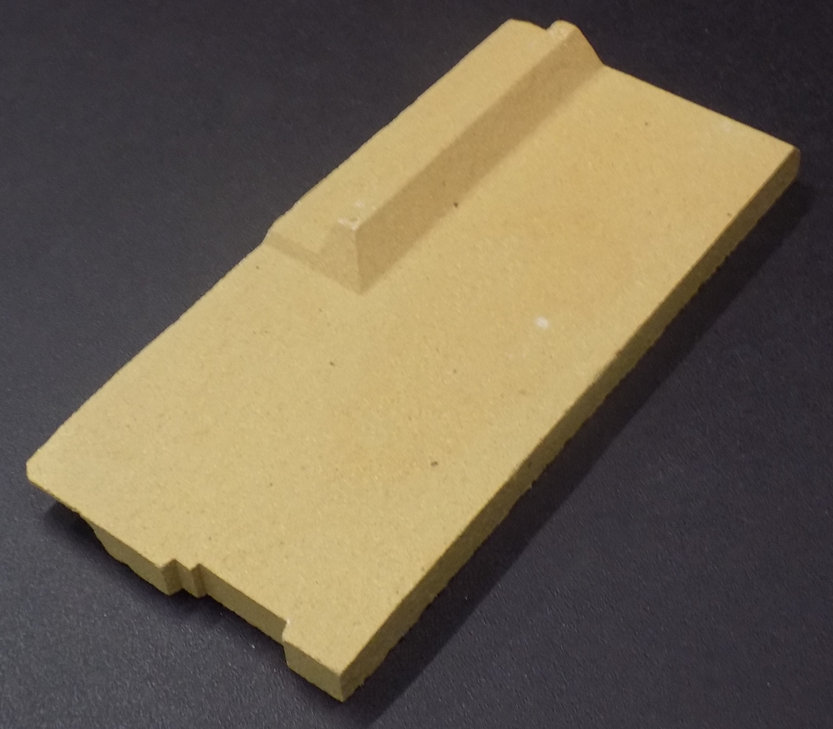 Leda Rubin K18 pietra laterale a sinistra in alto Leda Rubin K18 pietra laterale a sinistra in alto