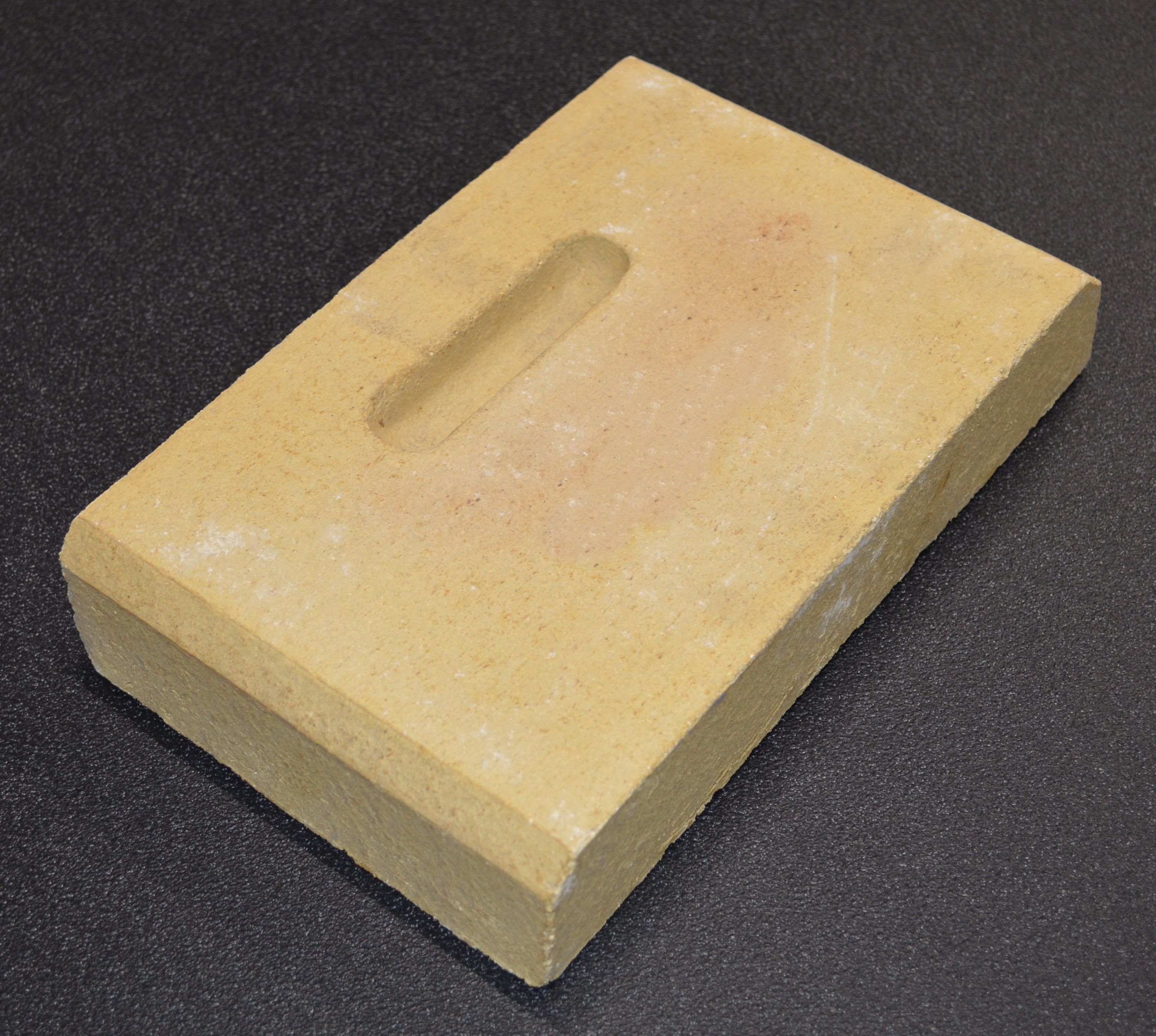Leda Granat 600 bagsten nede