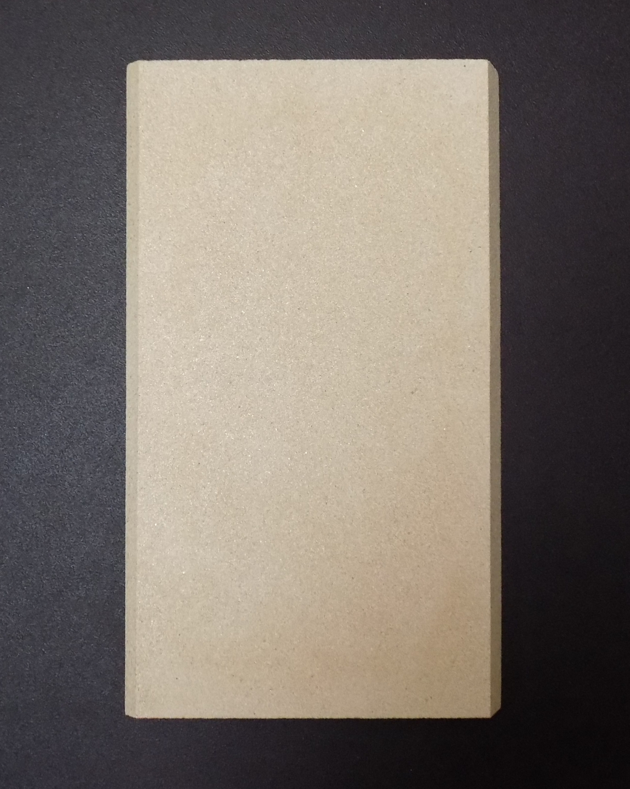 Thermia München cegła boczna z lewej strony z przodu Thermia München cegła boczna z lewej strony z przodu