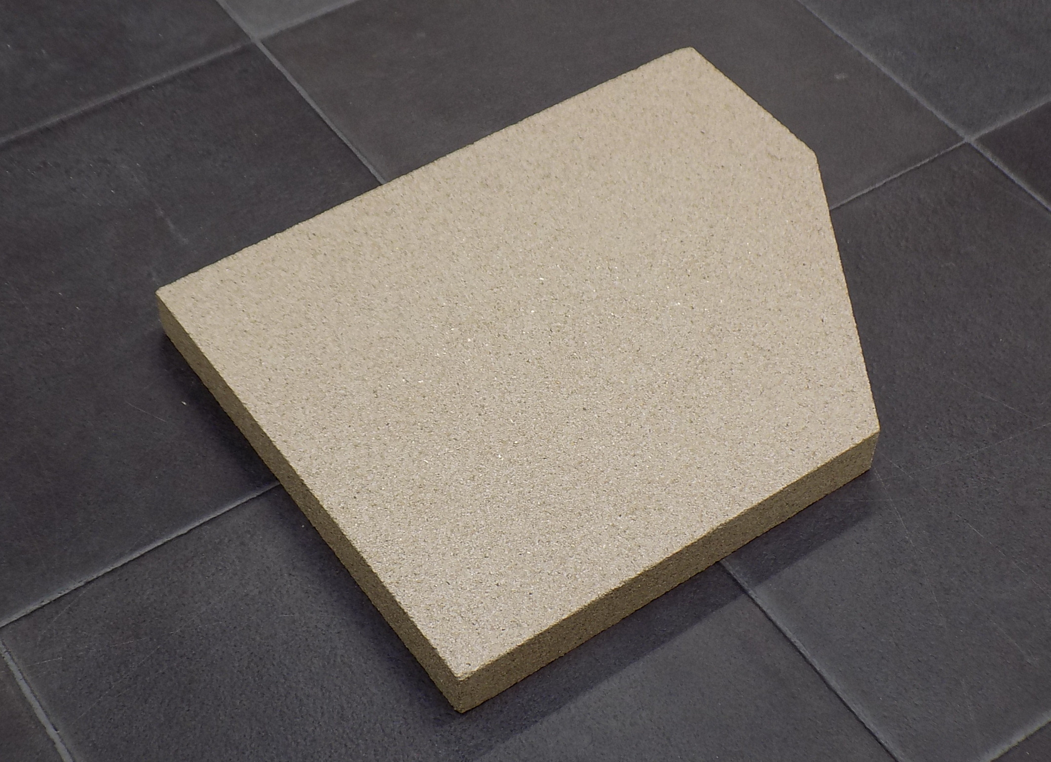 ABC 4 pierre latérale gauche ABC 4 pierre latérale gauche