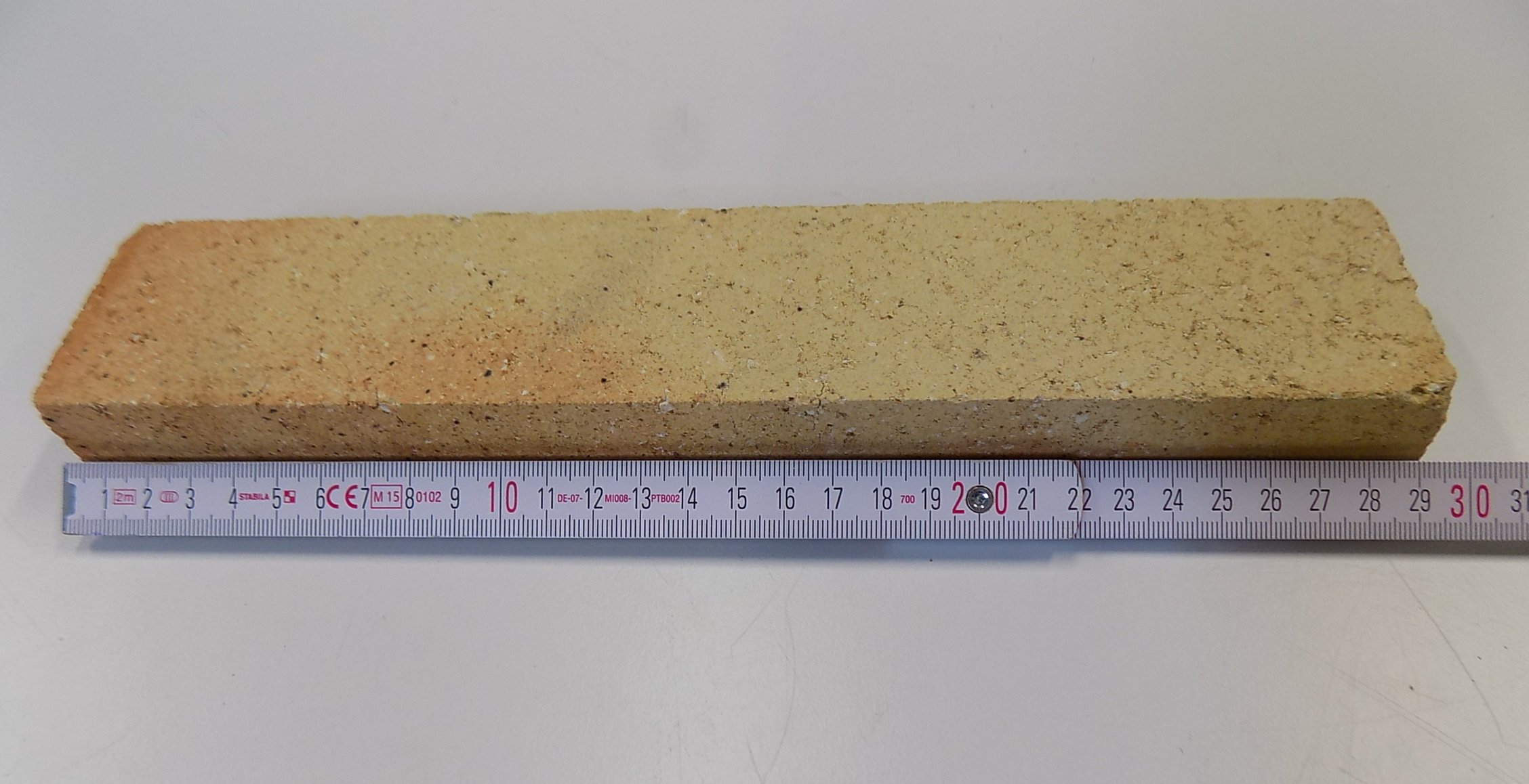 Eurotherm Elba bundsten bagved A Eurotherm Elba bundsten bagved A