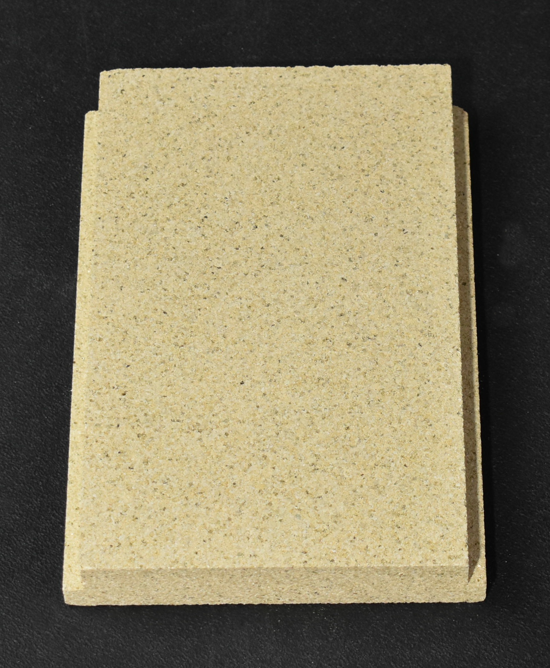 Leda Allegra Small bagsten midten