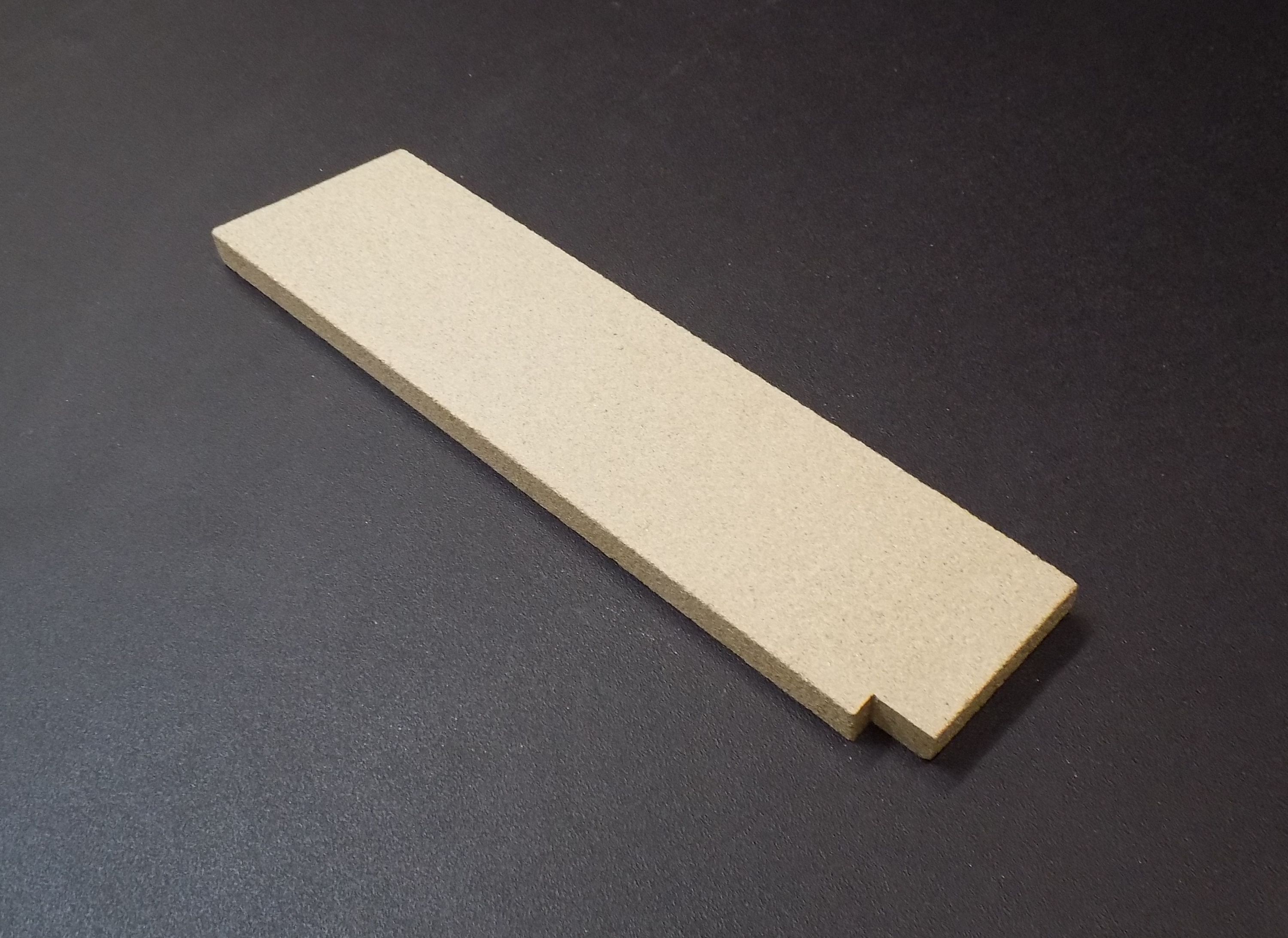 Justus Austin 7 Seitenstein links vorne B seitlicher Feuerraumstein Justus Austin 7 Seitenstein links vorne B seitlicher Feuerraumstein