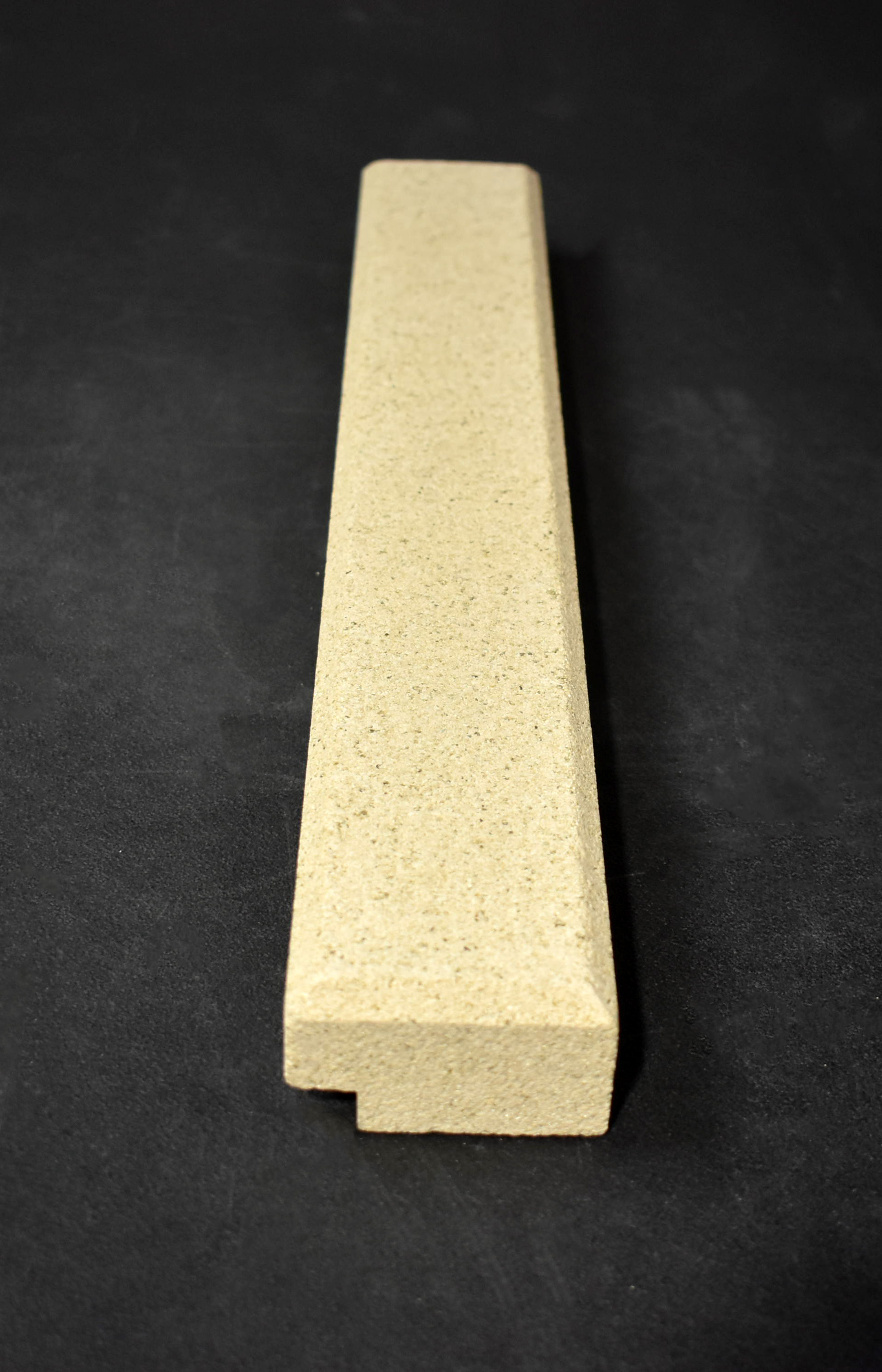 Leda Colona sidesten højre foran