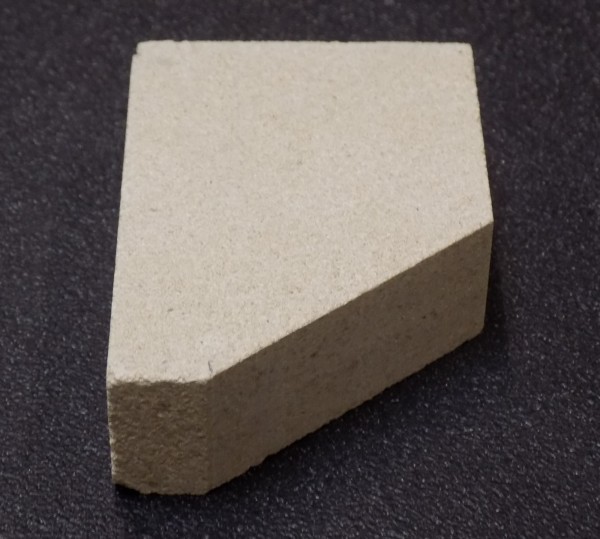 Kleining Tao cegła podłogowa z przodu z prawej strony Kleining Tao cegła podłogowa z przodu z prawej strony