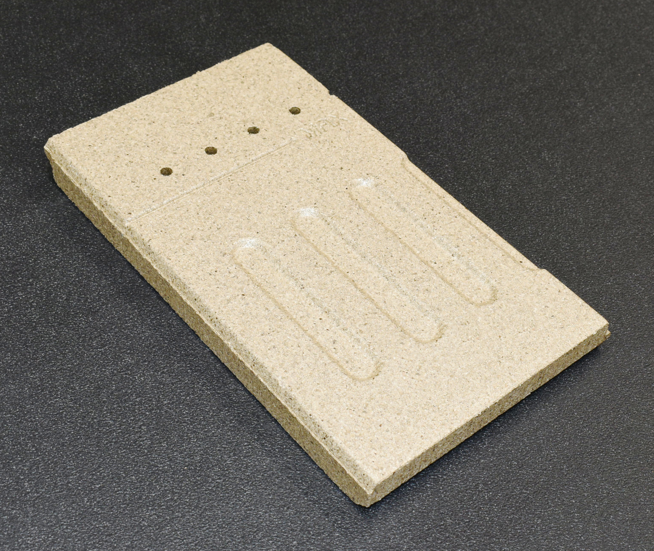 Aduro 9 pierre de plaque arrière gauche