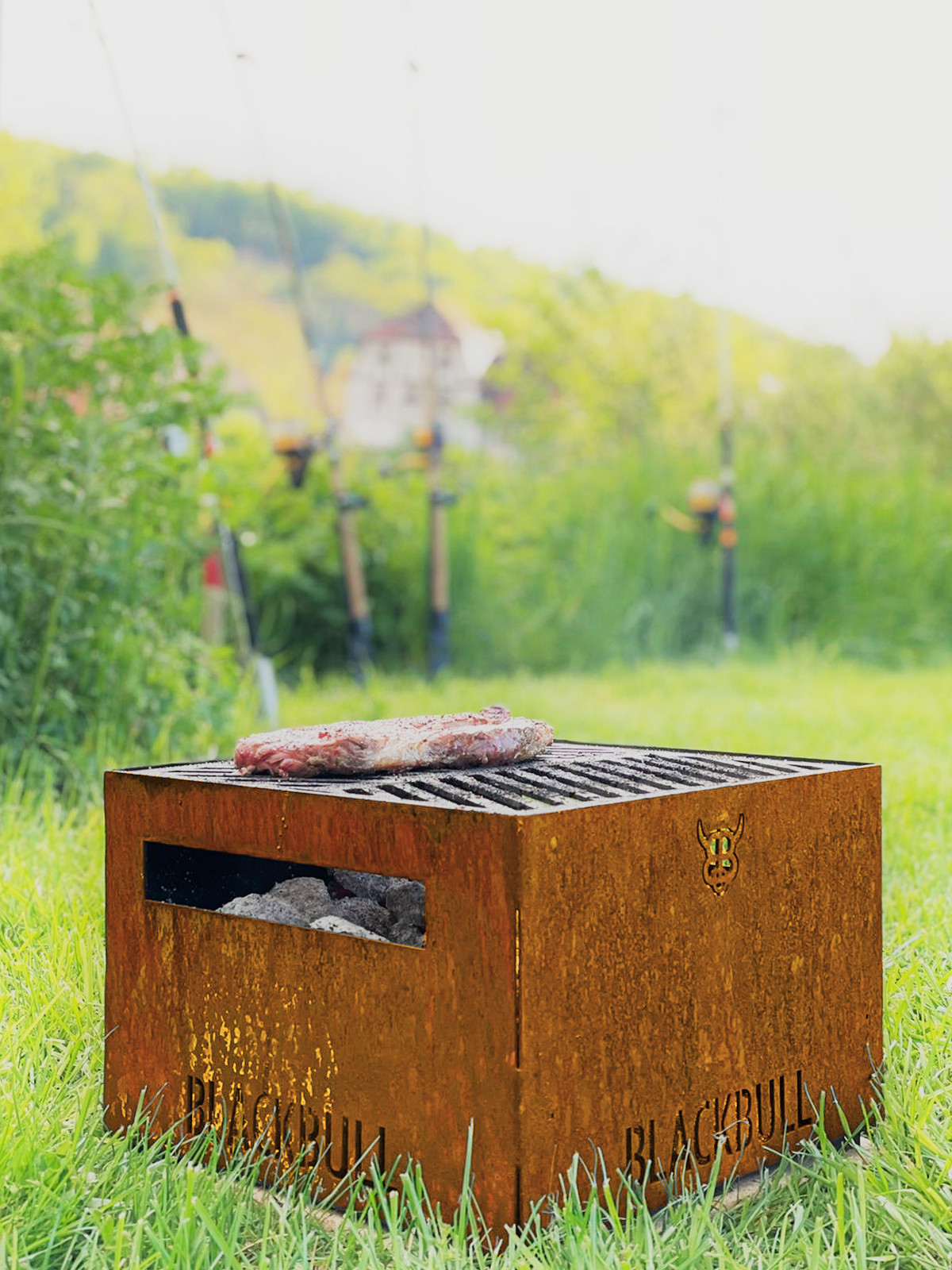 Holzkohlegrill BlackBull PiQoo