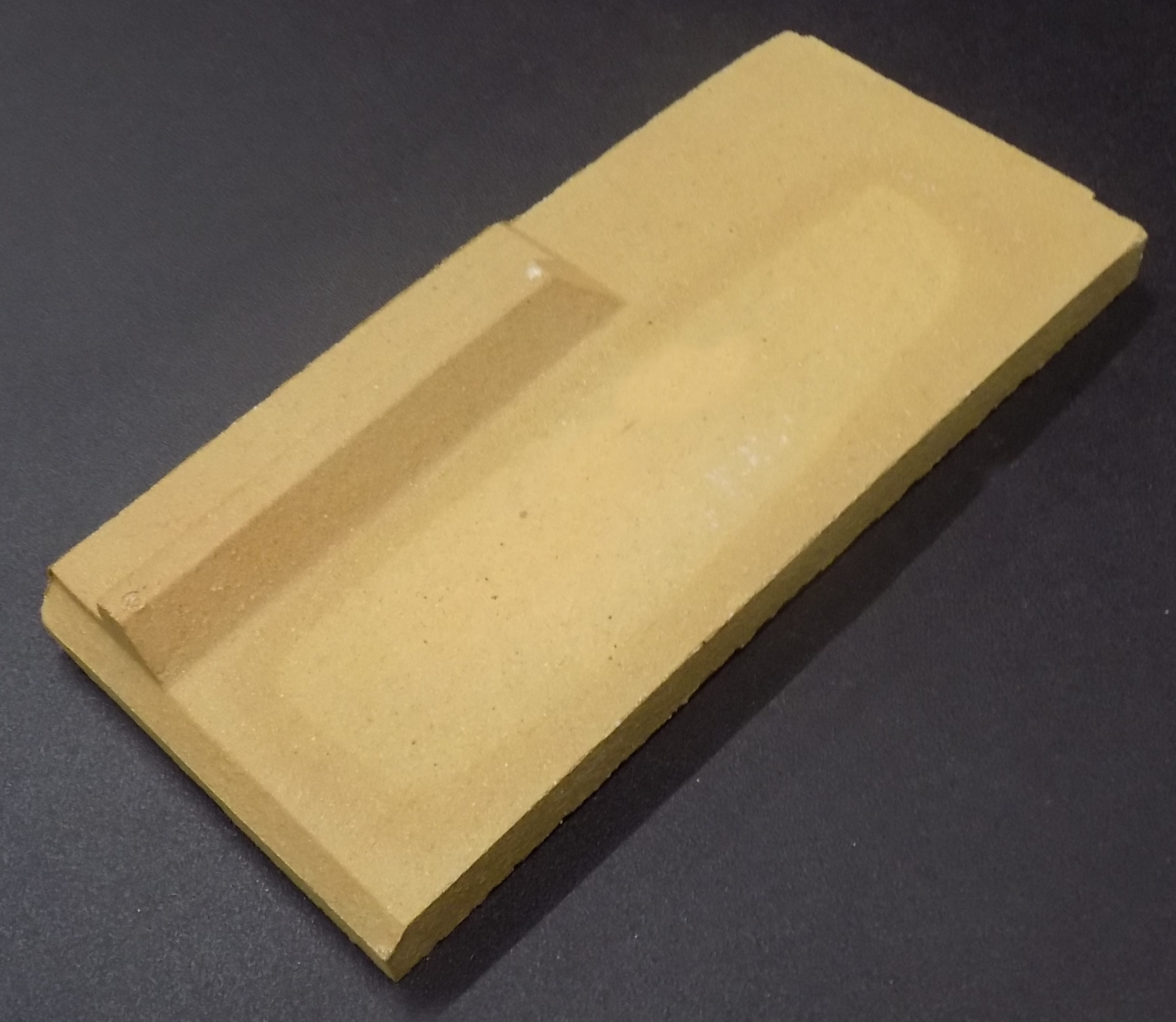 Leda Rubin K18 pietra laterale a destra in alto Leda Rubin K18 pietra laterale a destra in alto