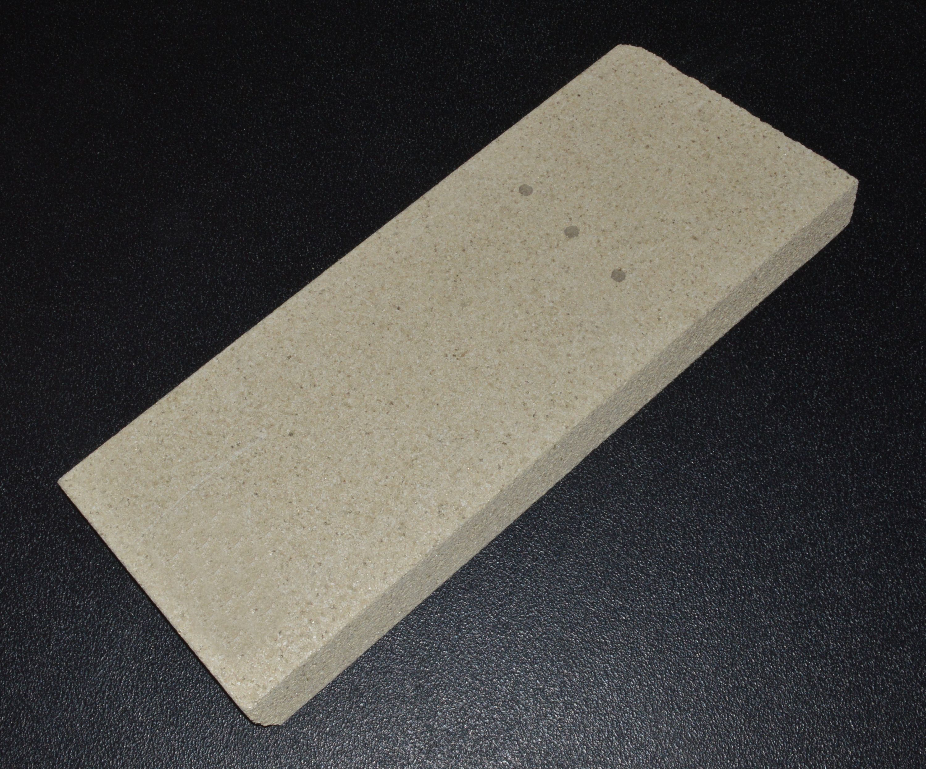 Justus Mino bagsten højre A Justus Mino bagsten højre A