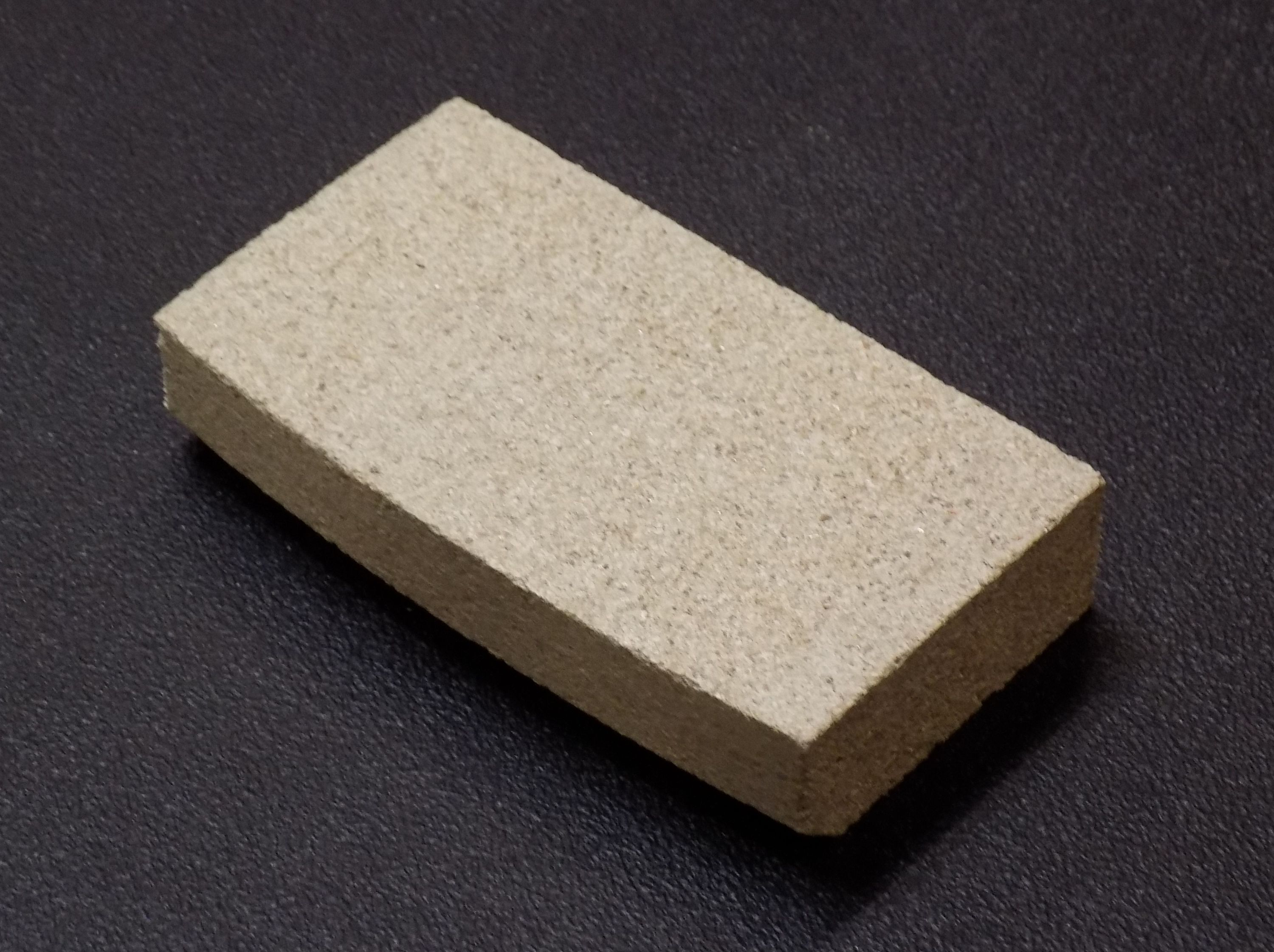 Aduro 7.1 Bodenstein vorne liegender Brennraumstein Aduro 7.1 Bodenstein vorne liegender Brennraumstein