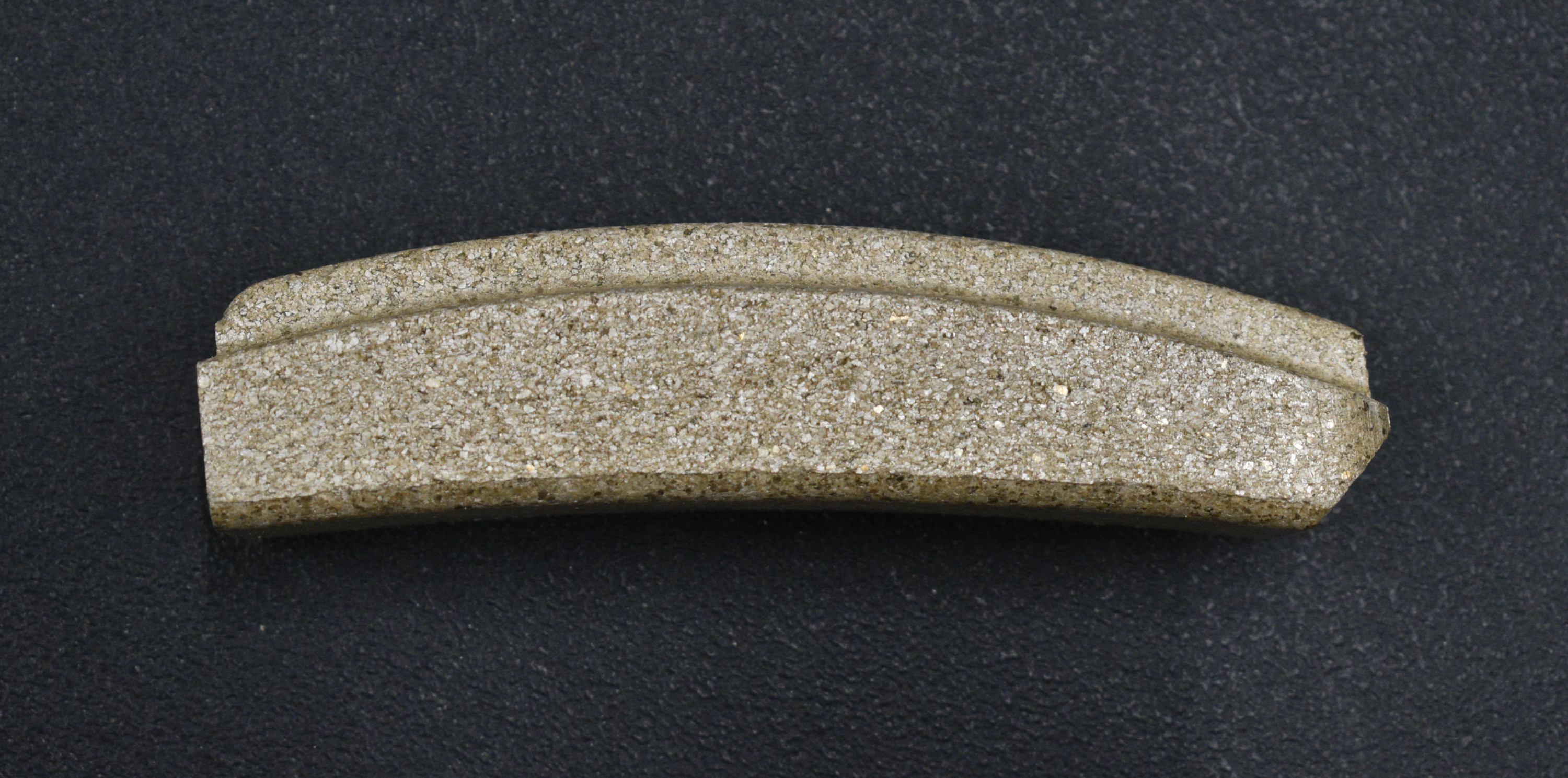 Aduro 17 pierre latérale droit