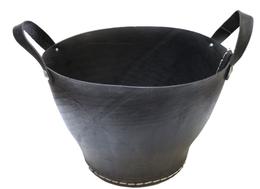 Holzkorb aus Altreifen 400 Holzkorb aus Altreifen 400