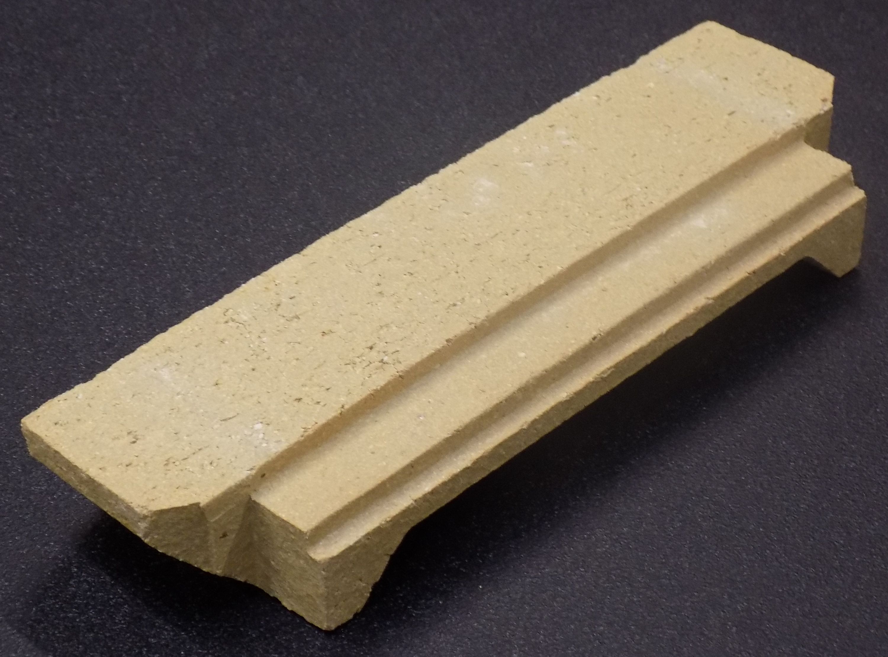 Leda Rubin K18 pietra anteriore Leda Rubin K18 pietra anteriore